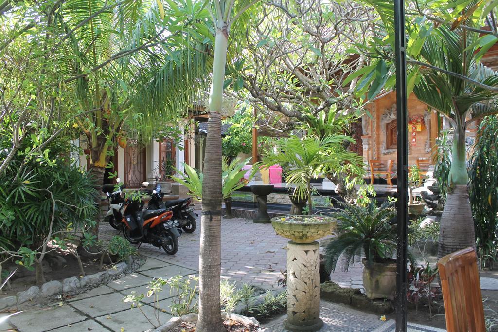 Green Palm Homestay BALI Esterno foto