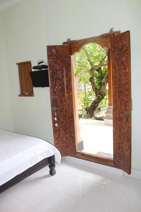 Green Palm Homestay BALI Esterno foto